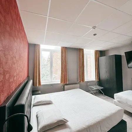 Alpha Hotell 3*