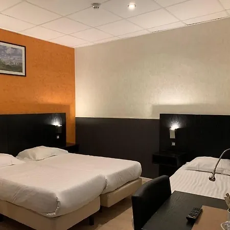 Alpha Hotel