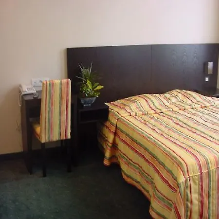 Alpha Hotell 3*